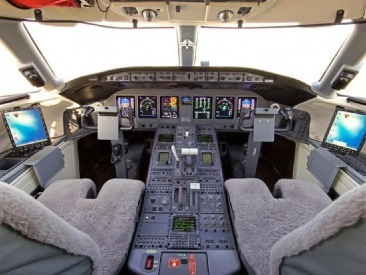 BOMBARDIER GLOBAL EXPRESS BOMBARDIER GLOBAL EXPRESS