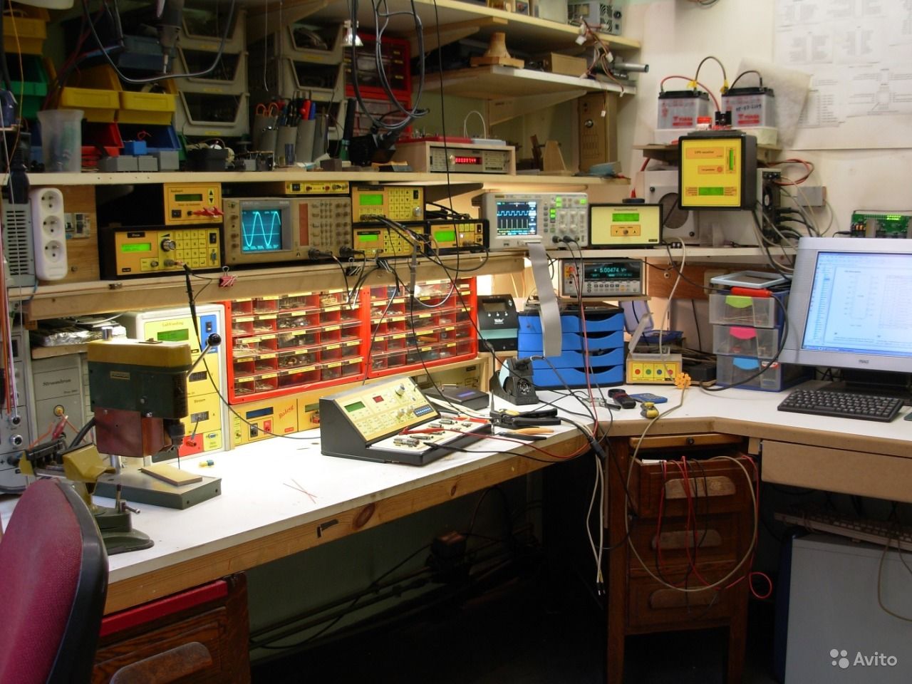 Ремонт телевизоров, компьютеров, антенн. Настройка WiFI, сети, Интернет. Ремонт телевизоров, компьютеров, антенн. Настройка WiFI, сети, Интернет.